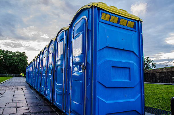 Best Porta potty delivery and setup  in Greenfield, MO